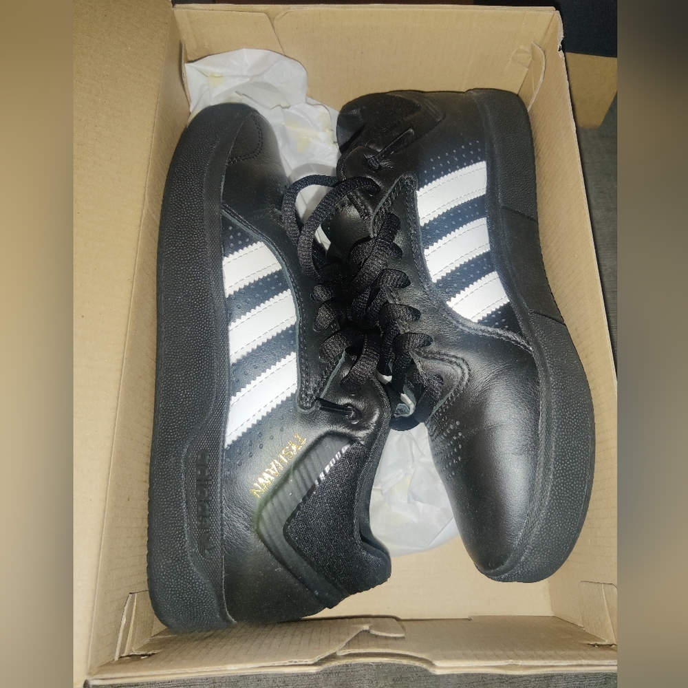 Tyshawn Mid Show - Picture 3 of 4